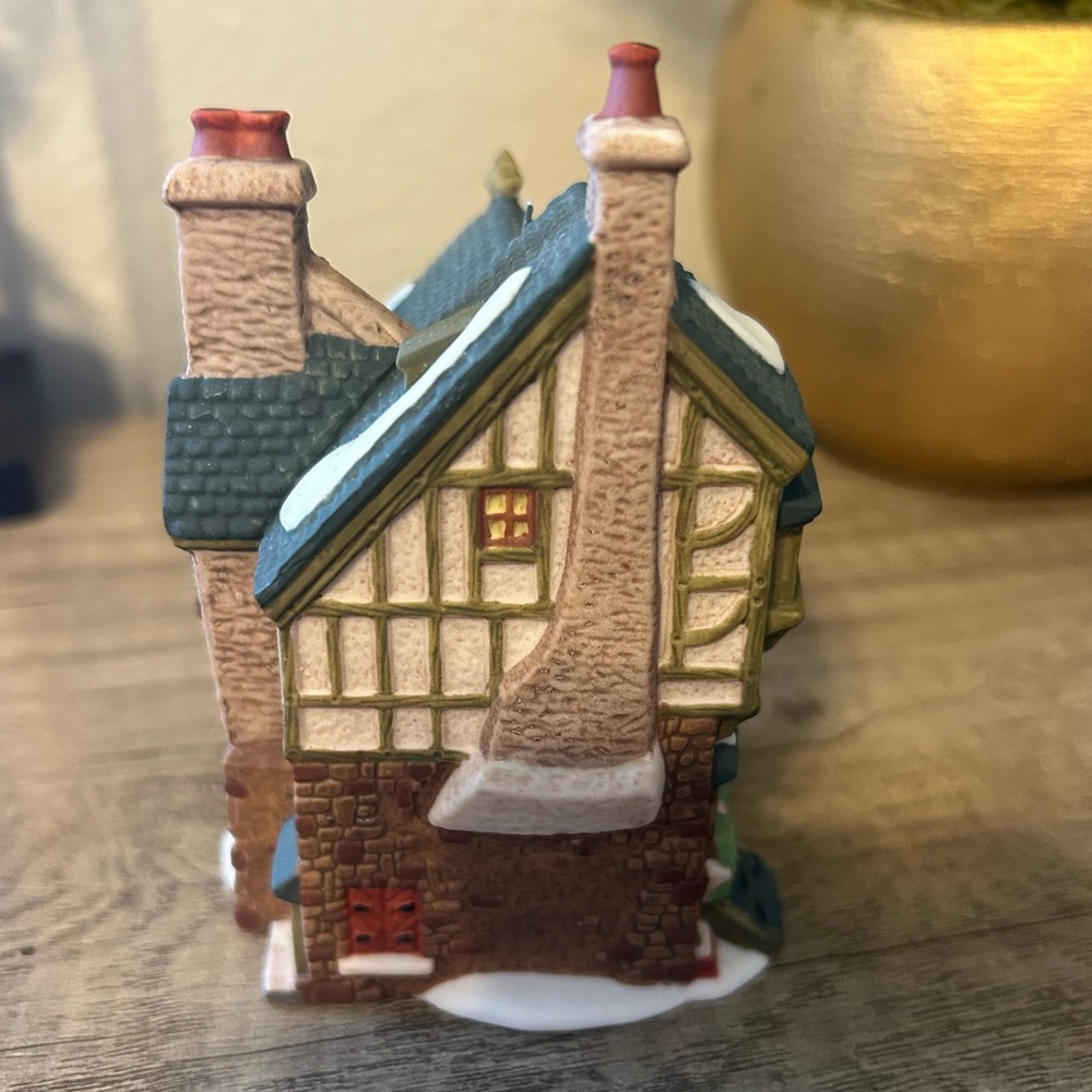 Department 56 Pied Bull Inn Christmas Village Ornament Dickens 1993